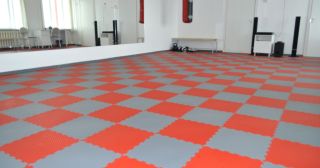 Резиновое покрытие для спортзала Тулун, цена от 885 руб.